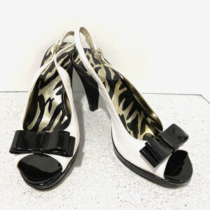 Anne Klein 'Europa' high heels white matte & black patent leather shoes US 7.5M